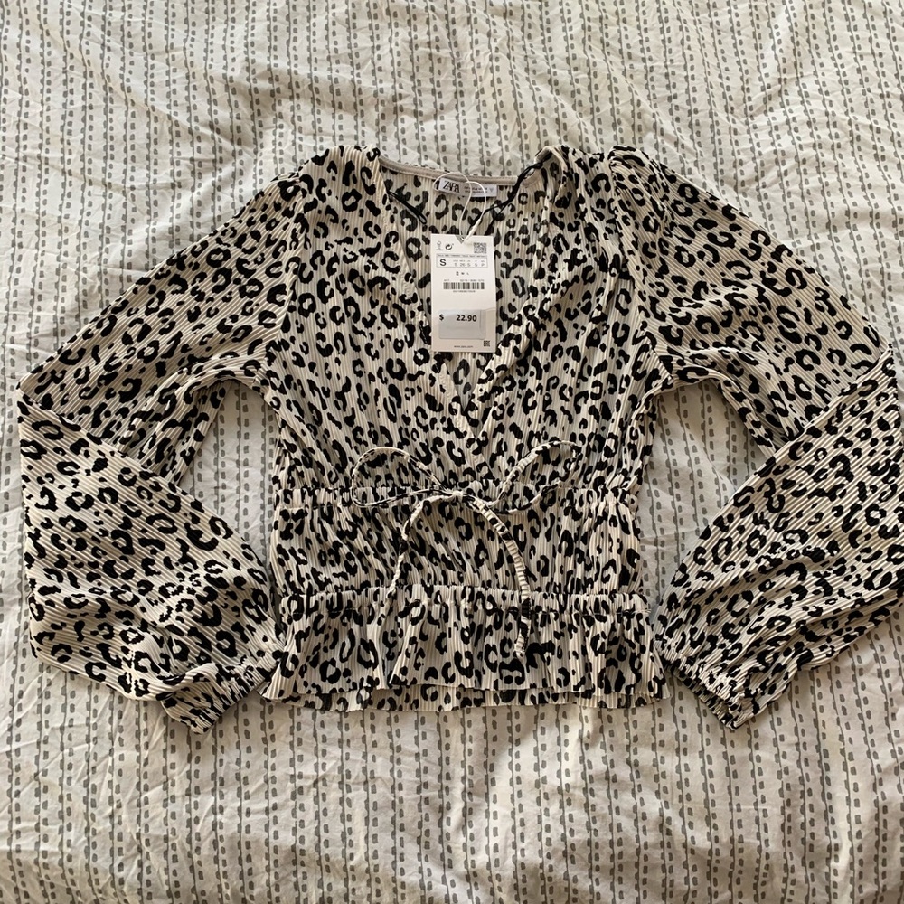 Animal print top XS